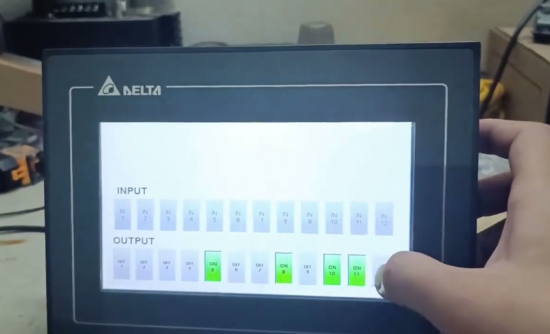 Sửa HMI Delta, Thay LCD cho màn hình HMI Delta các lỗi bị sọc LCD