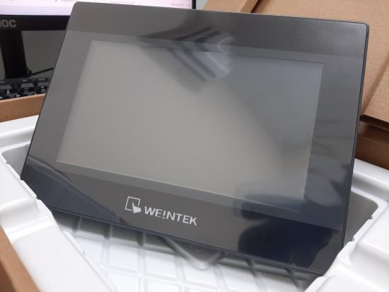 Thay LCD cho màn hình Weintek các lỗi bị sọc LCD, LCD không sáng