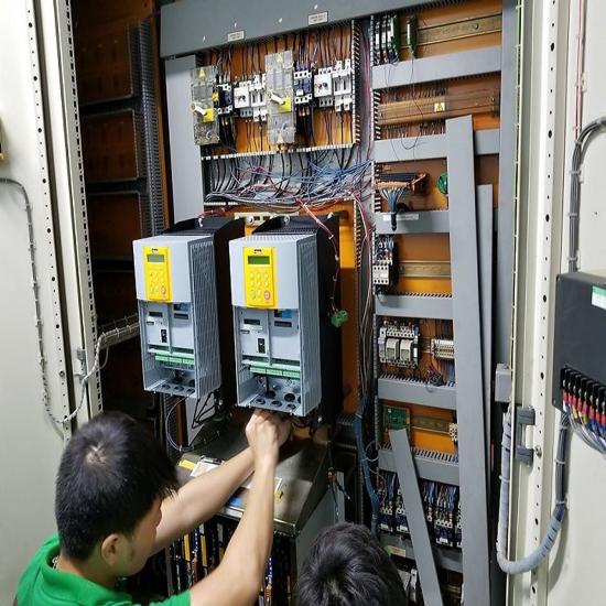 Chuyên sửa chữa biến tần Omron lỗi OCT quá dòng đầu ra
